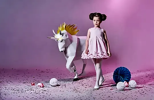 Cocuklar Icin Ozel Zarafet Kursu