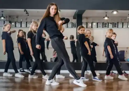 Cocuklar Icin Break Dance Dersi 1